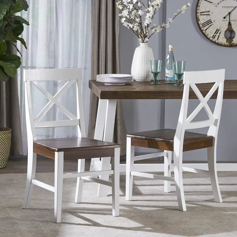 Chaises de salle à manger en bois d'acacia de ferme — Sièges de salle à manger en bois massif