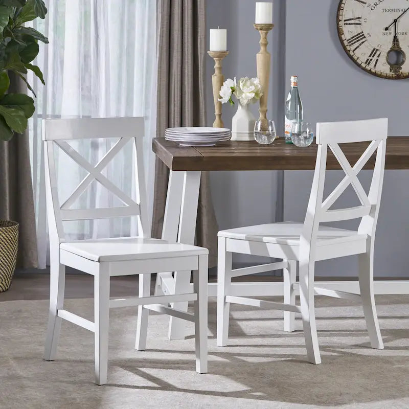Chaises de salle à manger en bois d'acacia de ferme — Sièges de salle à manger en bois massif