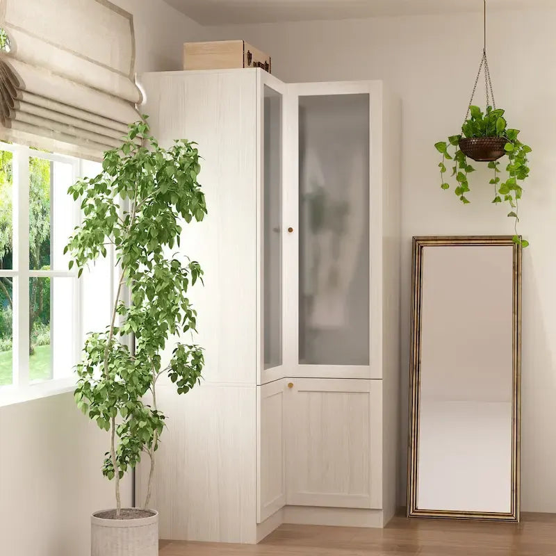 Grande armoire en verre dépoli — Rangement polyvalent