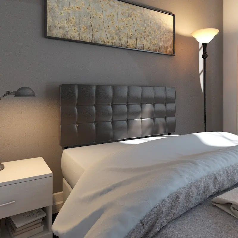 Tête de lit capitonnée en vinyle pleine grandeur — Accent de chambre à coucher