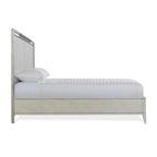 Lit en bois massif Champagne avec tables de chevet — Mobilier de chambre complet