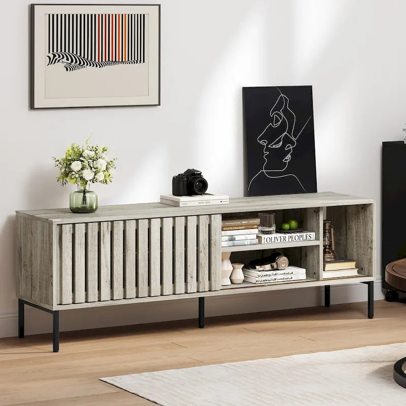 Meuble TV de 162 cm avec portes coulissantes ajourées et étagères réglables — Meuble TV